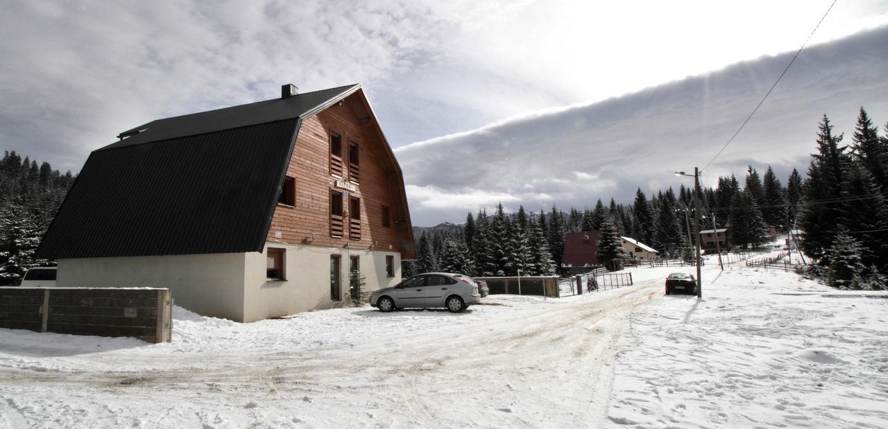 Guest House Alpha Ski Camp Яхорина Экстерьер фото